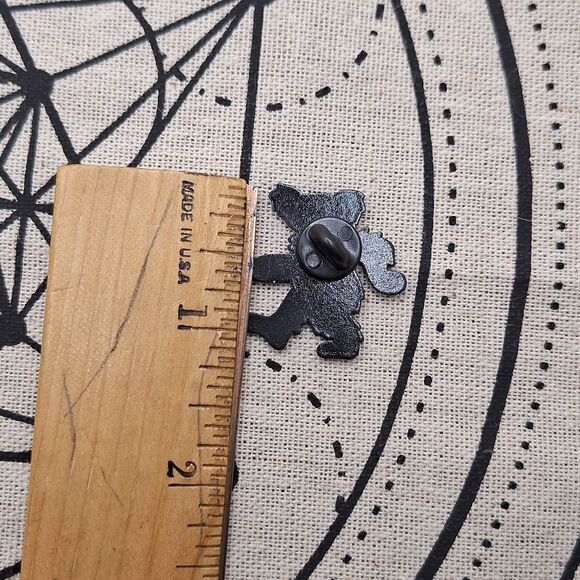 Grateful dead bear stick pin lapel accessory fashion statement - Picture 3 of 4